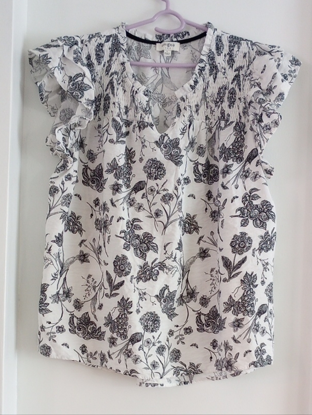 Umgee White Black Floral V-Neck Ruffle Sleeve Blouse Peasant Cottagecore Size L